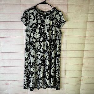 Karl Lagerfeld Paris Black Gray Floral Attached Necklace Dress Size 12‎